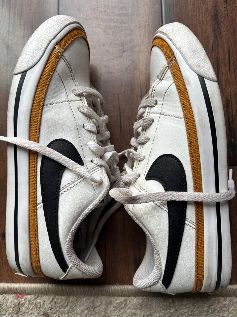 Nike versatile sneakers
